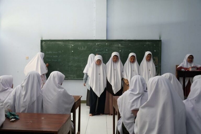 Pentingnya Pendidikan Organisasi, PMDG Putri 1 Amanahkan Kepengurusan Konsulat pada Kelas 5 dengan Pemilihan Ketua Konsulat