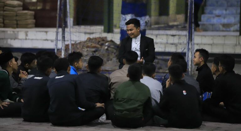 Tingkatkan Intensitas Belajar Jelang Ujian, PMDG Berlakukan Belajar Malam Keliling