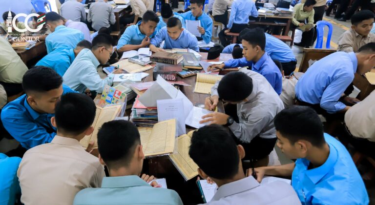 Fathul Kutub Bekali Santri untuk Hadapi Permasalahan Kontemporer