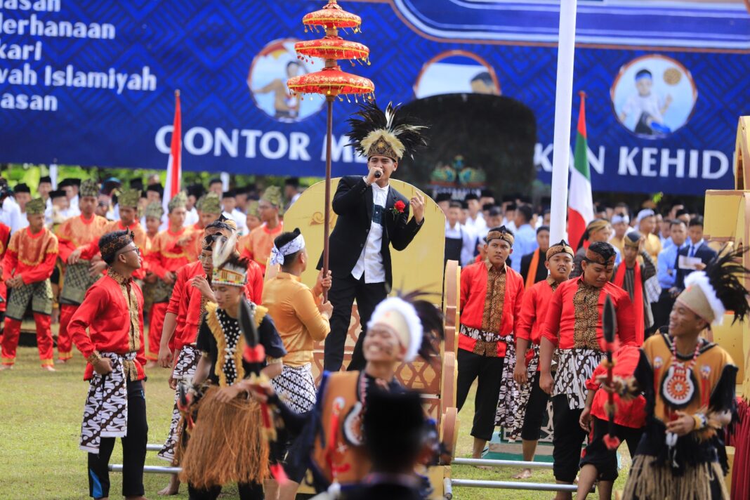 Bhinneka Tunggal Ika Pekan Perkenalan Khutbatu-l-'Arsy 1446/2025