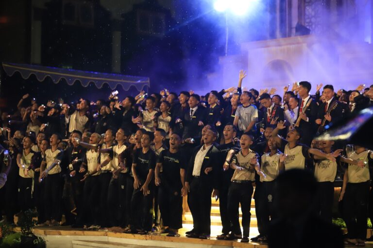 Drama Arena Hiasi Malam di Gontor