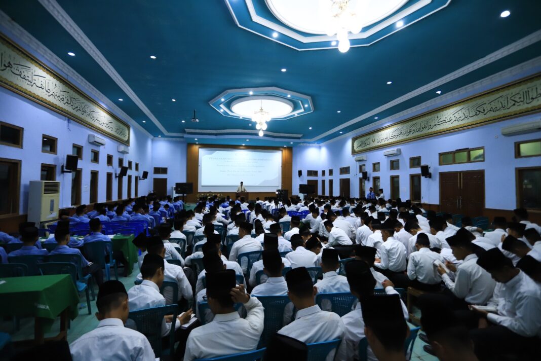 Penataran Manajemen dan Organisasi 2024/1447