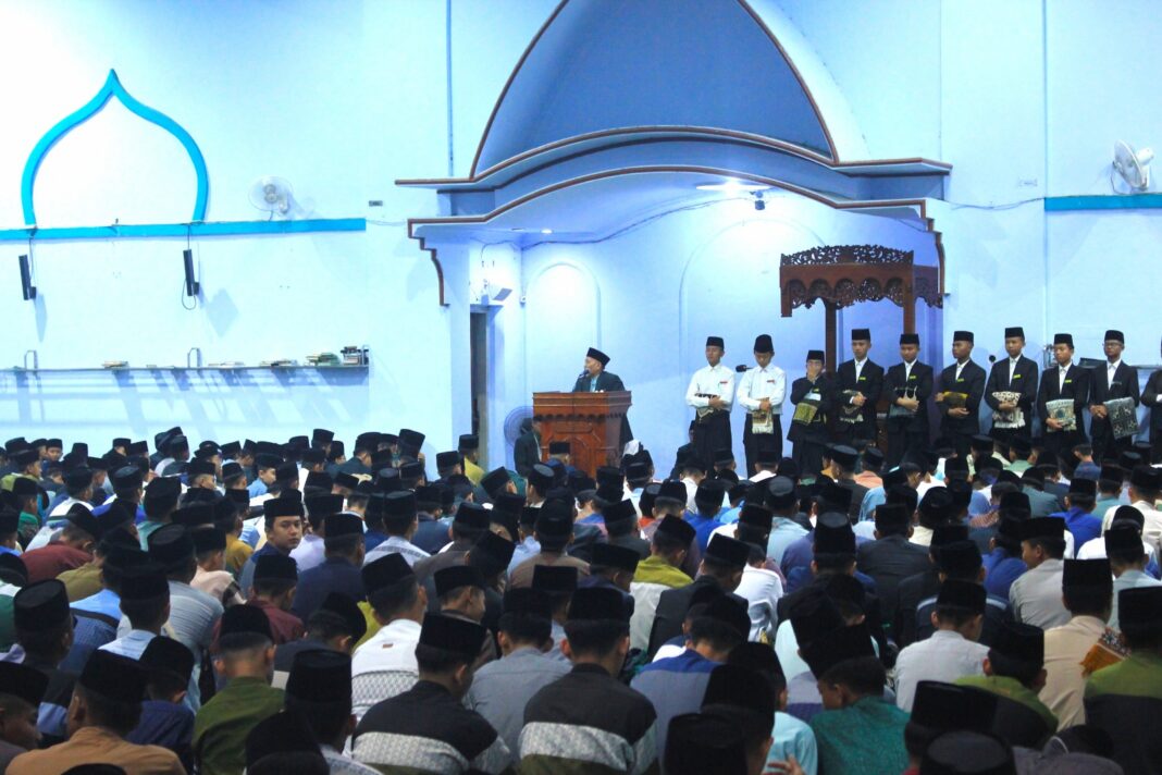 Pelantikan El-Qowwam untuk Gontor Language Championship