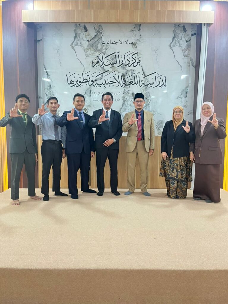 Gontor Language Institute Sambut Kunjungan Akademik Universiti Malaya