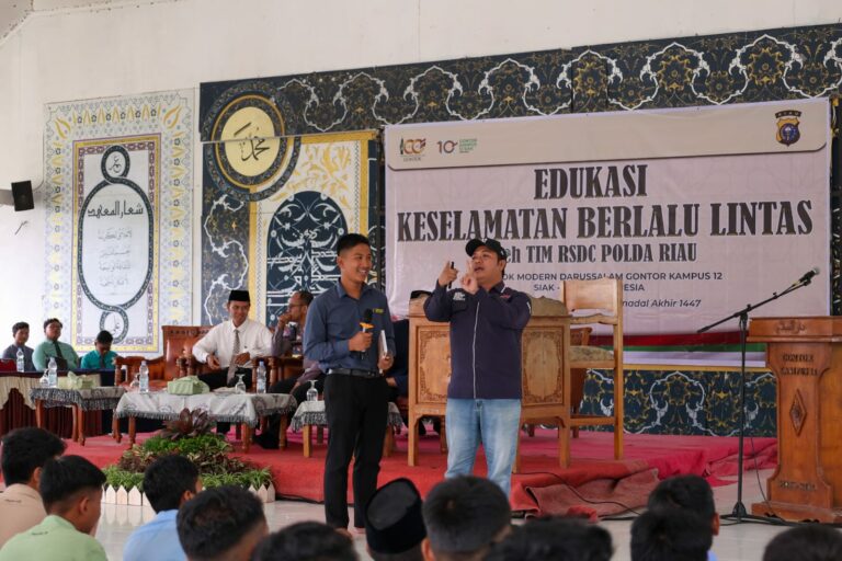 Kolaborasi PMDG 12 dan Aparat Kepolisian: Edukasi Keselamatan Berlalu Lintas untuk Santri