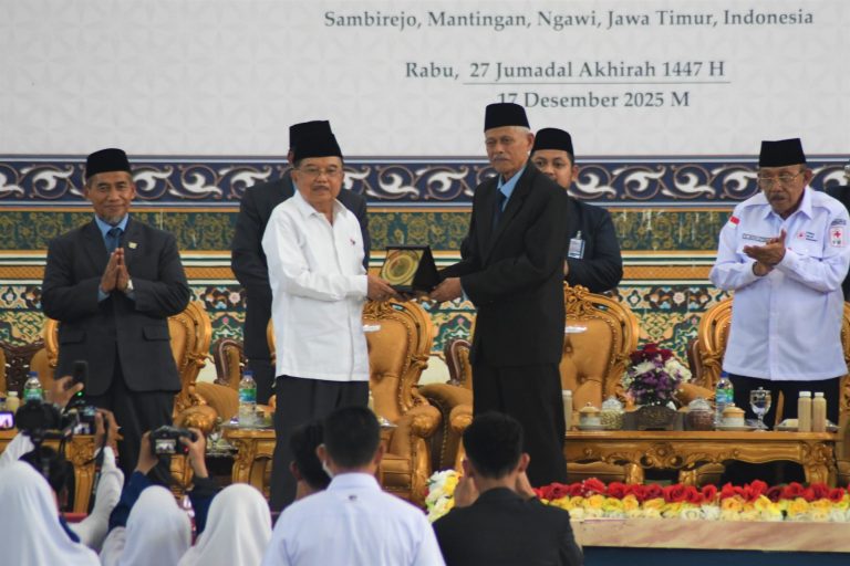 Perdana Kunjungi Gontor Putri 1, Jusuf Kalla Tegaskan Gontor sebagai Lentera Peradaban