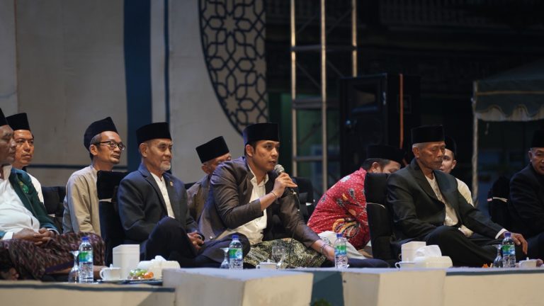 Tabligh Akbar Meriahkan Malam Puncak Peringatan 100 Tahun Gontor di PMDG Kampus 2