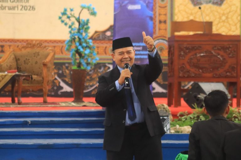 Meneguhkan Ikhlas dalam Mengabdi: Bekal Alumni Menuju Kehidup Nyata