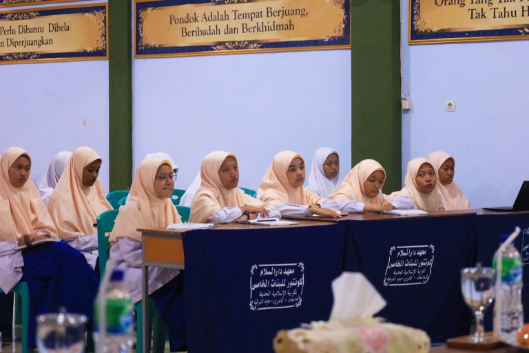 Reformasi Pengurus, Penguatan Karakter Santriwati PMDG Putri 4