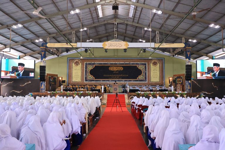 Kuliah Umum Khutbatu-l-‘Arsy : Momentum Awal Untuk Menanamkan Nilai Kehidupan